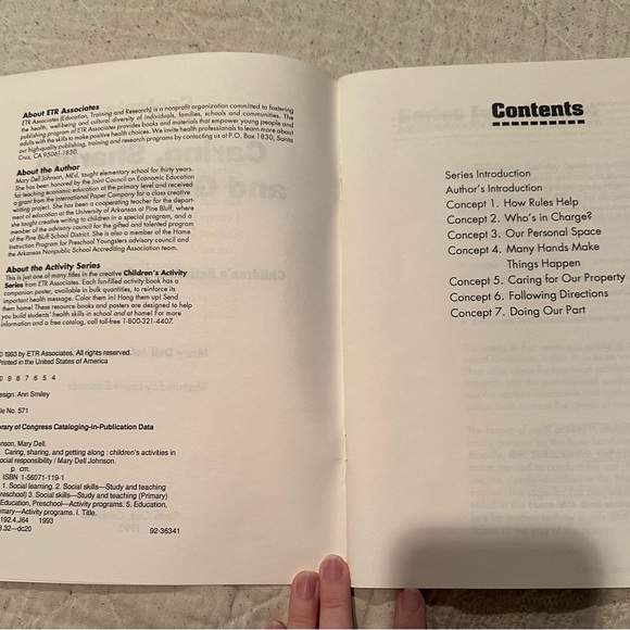 Caring, sharing,and getting along-children’s activities in social responsibility - Picture 2 of 10